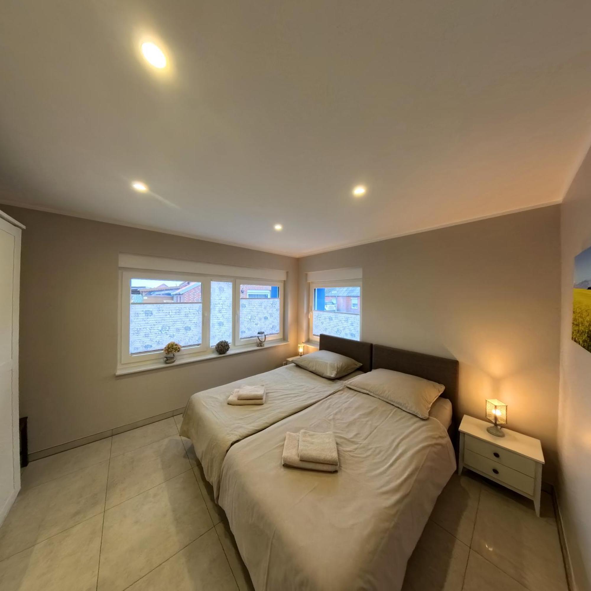 Eine Sehr Gemuetliche Erdgeschoss Wohnung Ihlow  ภายนอก รูปภาพ