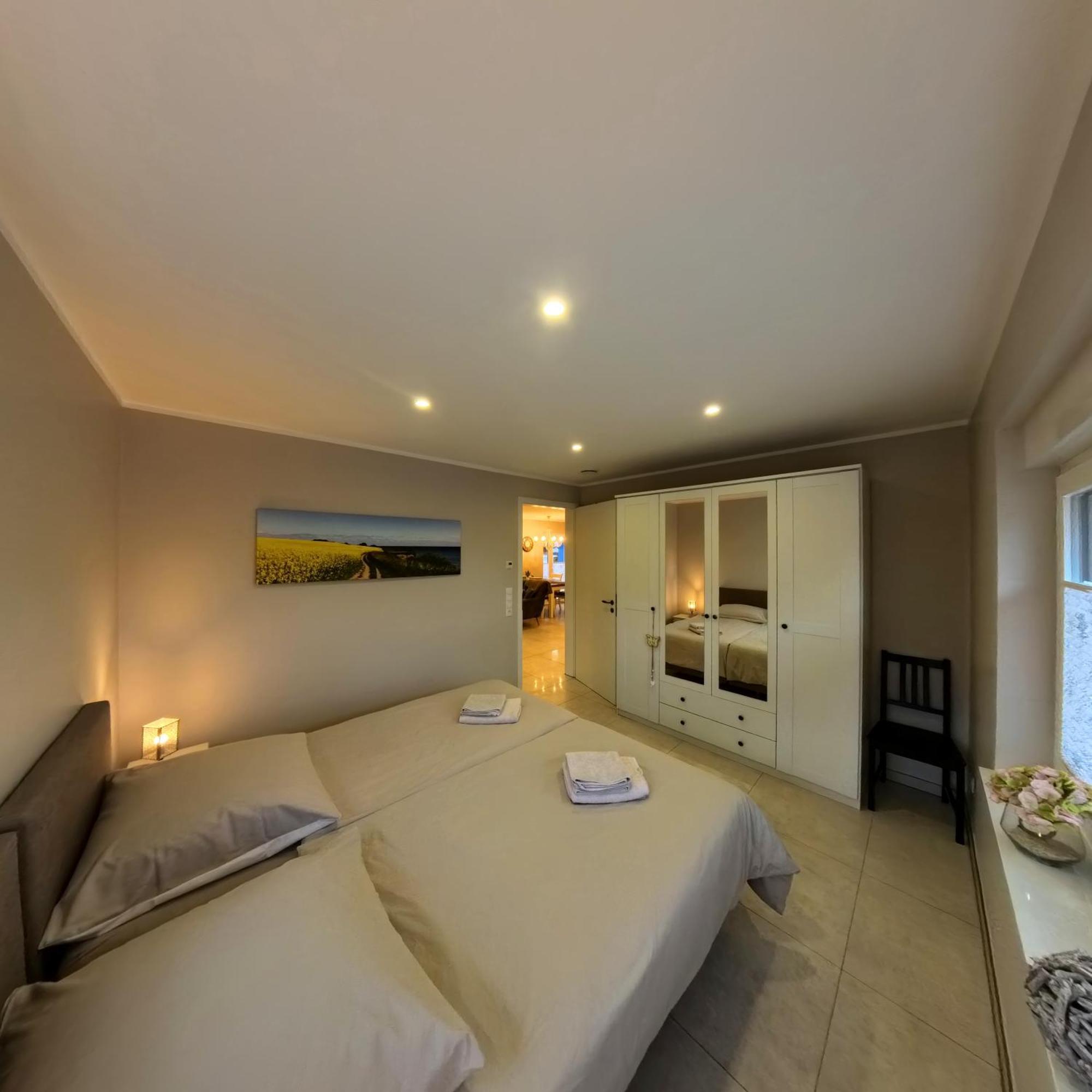 Eine Sehr Gemuetliche Erdgeschoss Wohnung Ihlow  ภายนอก รูปภาพ
