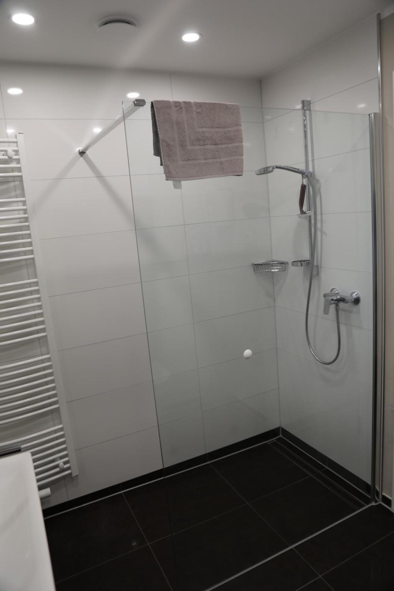Eine Sehr Gemuetliche Erdgeschoss Wohnung Ihlow  ภายนอก รูปภาพ