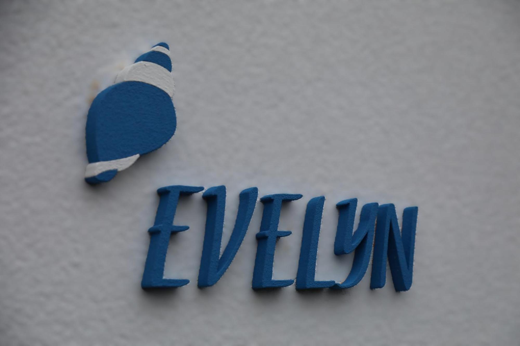 Eine Sehr Gemuetliche Erdgeschoss Wohnung Ihlow  ภายนอก รูปภาพ